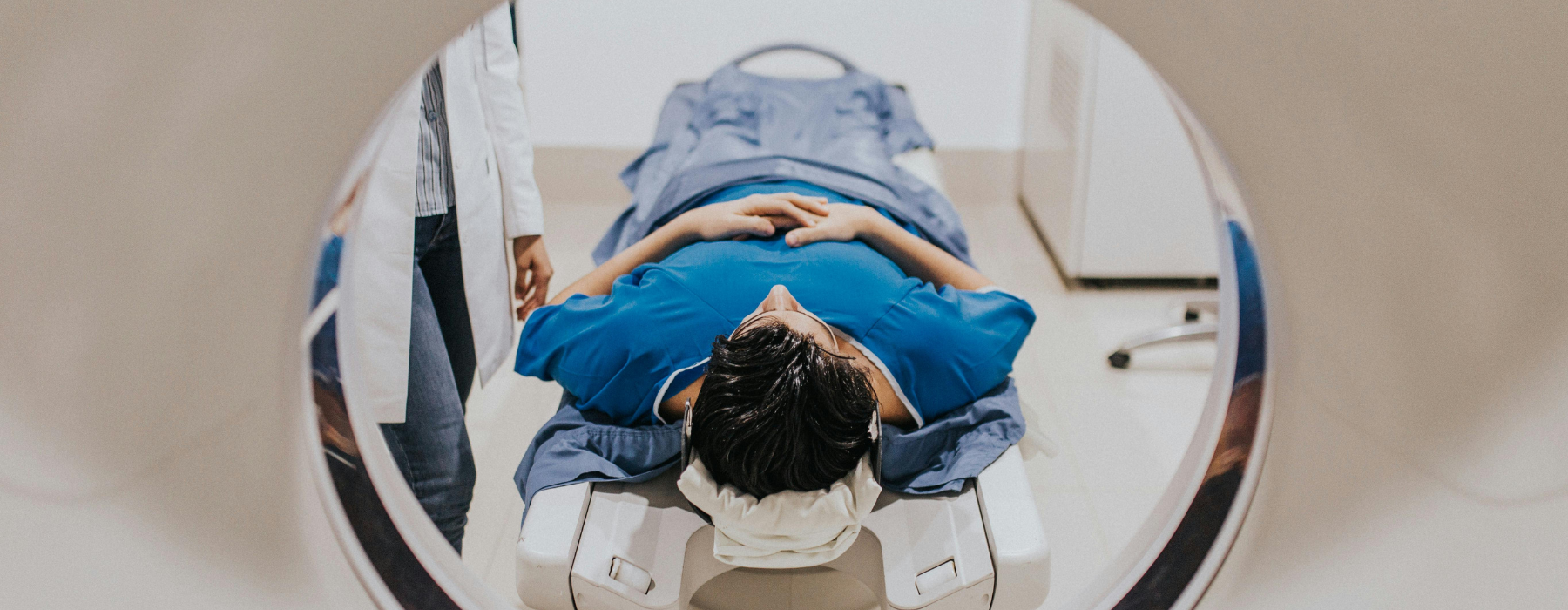 Claustrofobia na ressonância magnética: o que a Mega faz para tornar o exame mais tranquilo