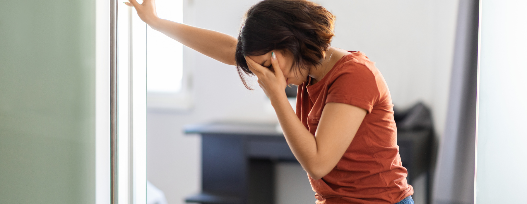 Tontura, dor de cabeça e pressão alta: quando fazer exames de imagem?